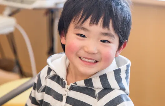 笑顔の少年